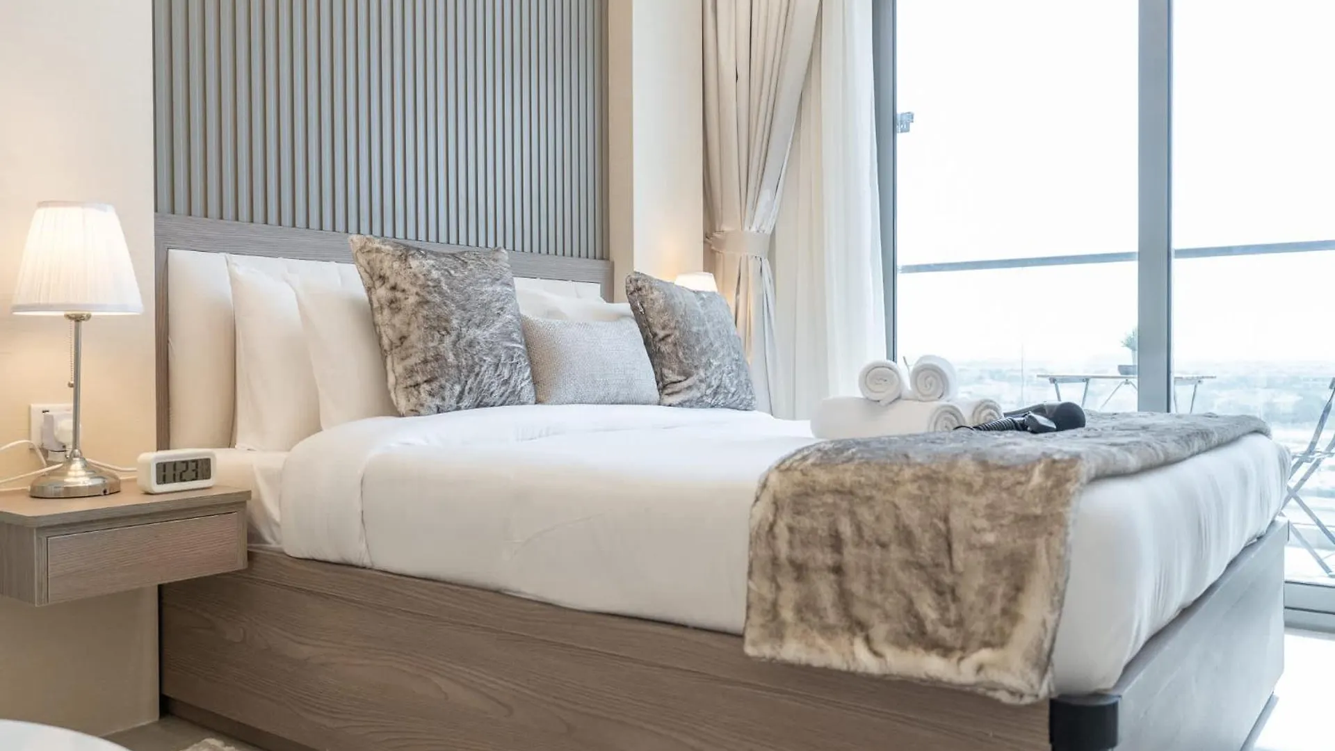 Apartment Heart Captivating Studio In Laya Heights Dubai
