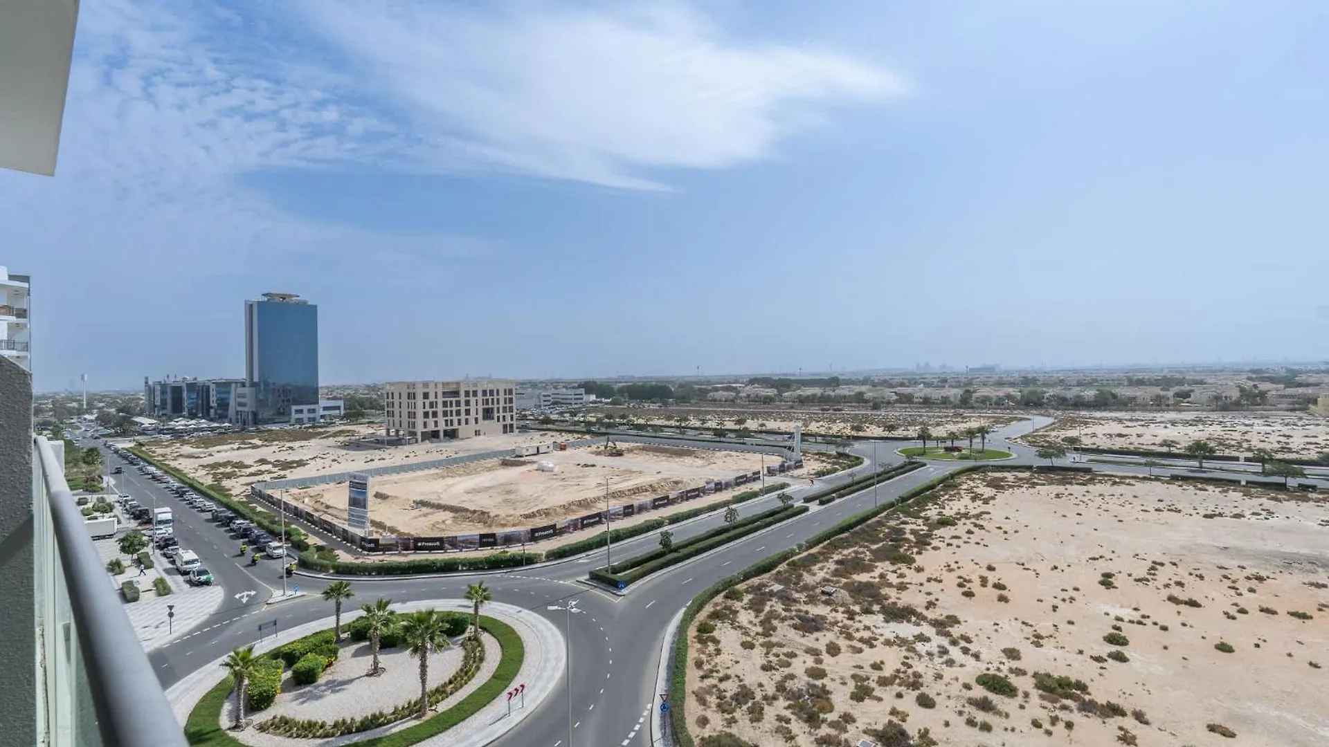 Heart Captivating Studio In Laya Heights Dubai 0*,