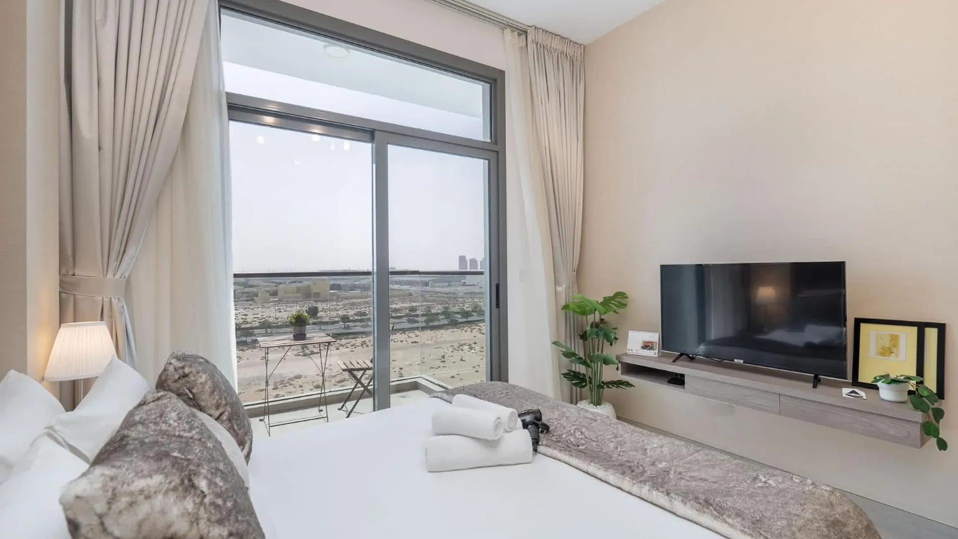 Apartment Heart Captivating Studio In Laya Heights Dubai United Arab Emirates