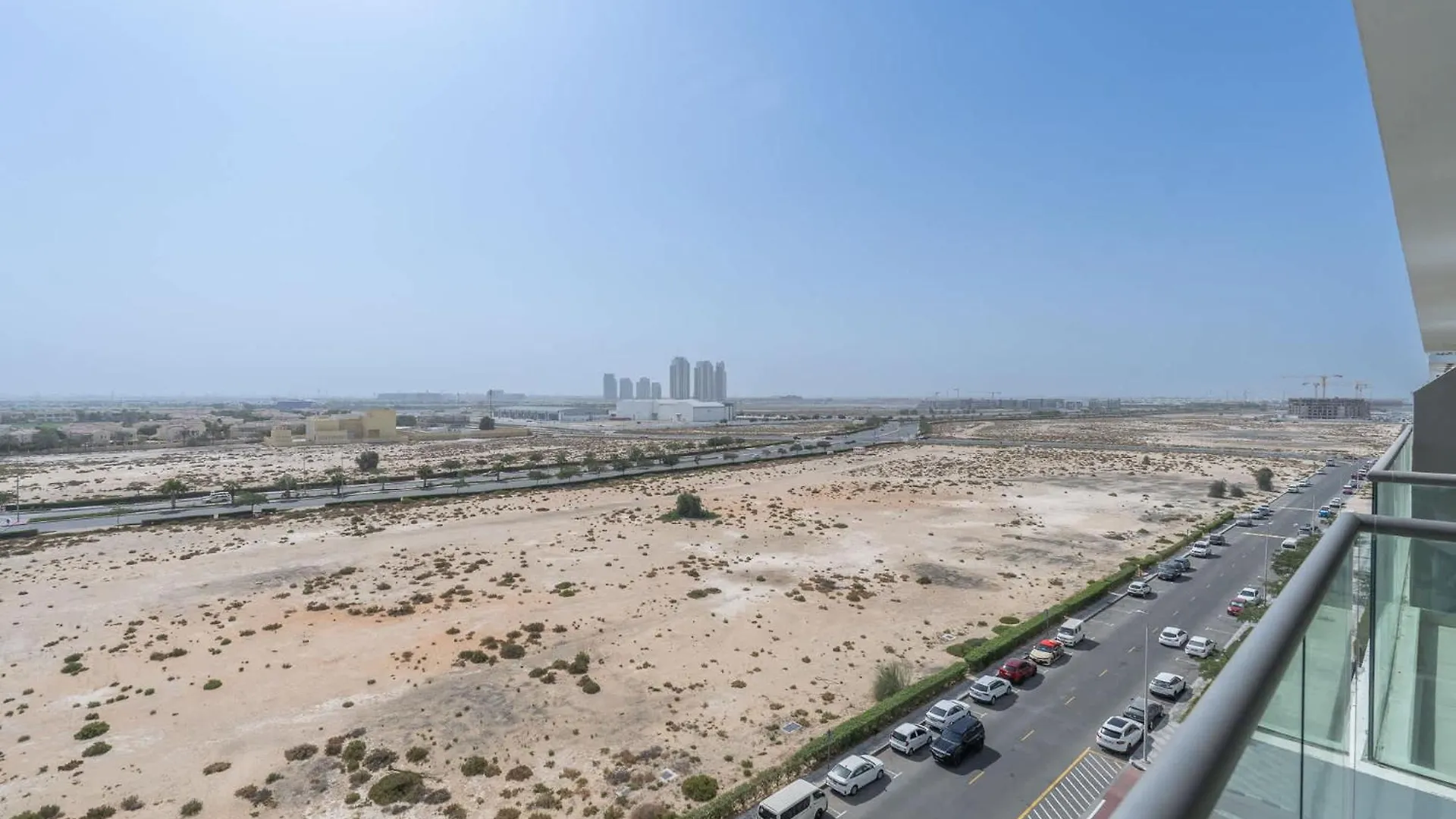 Heart Captivating Studio In Laya Heights Dubai 0*,