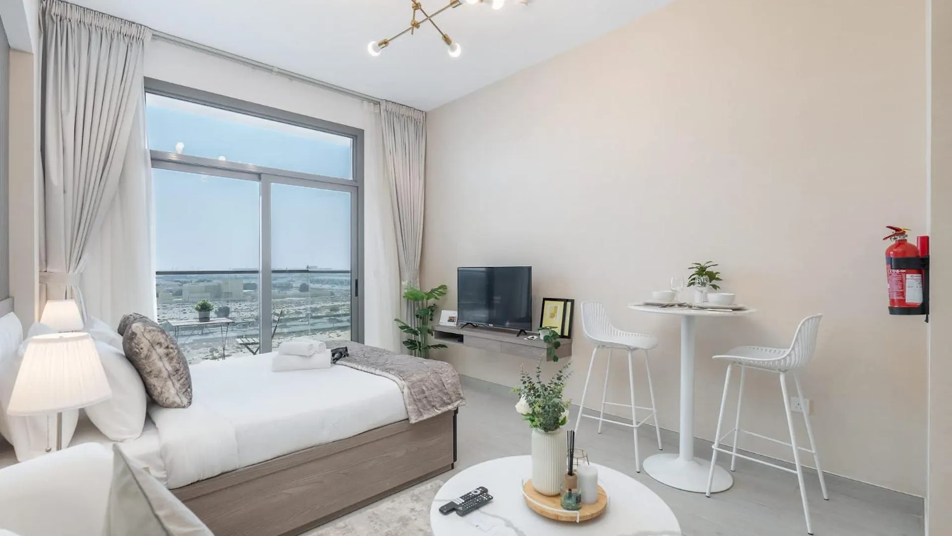 Heart Captivating Studio In Laya Heights Dubai 0*,